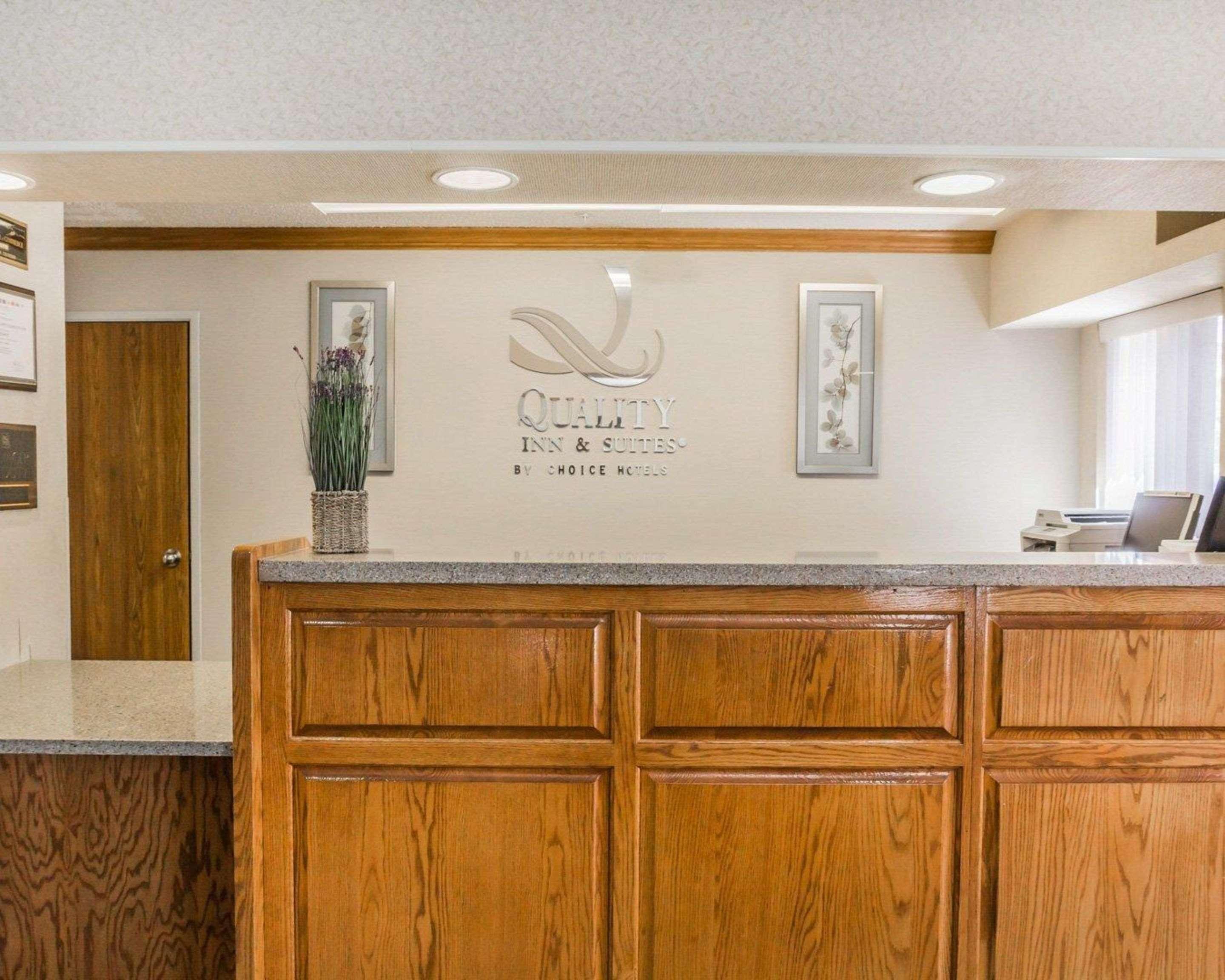 Quality Inn & Suites Golden - Denver West Lakewood Extérieur photo