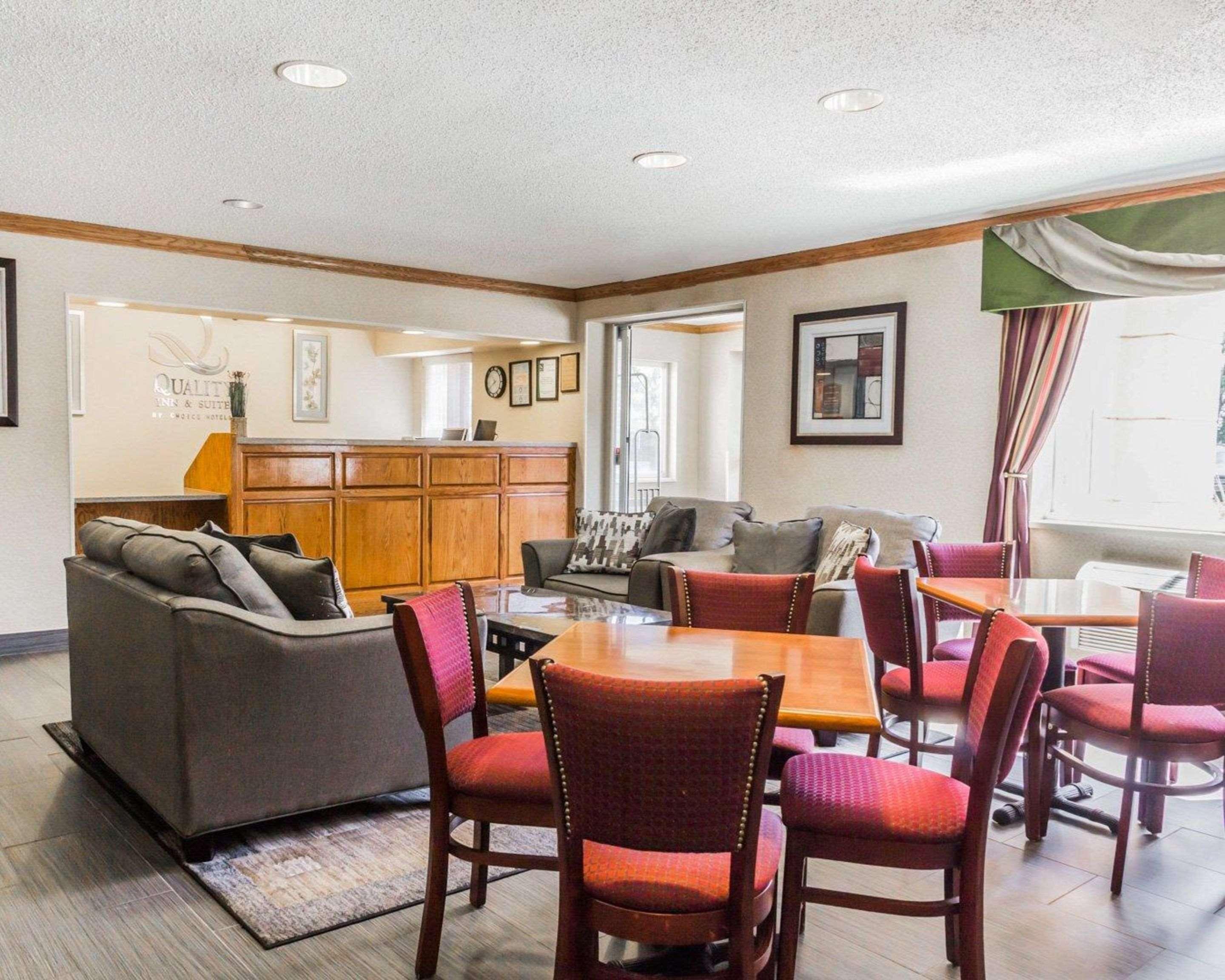 Quality Inn & Suites Golden - Denver West Lakewood Extérieur photo