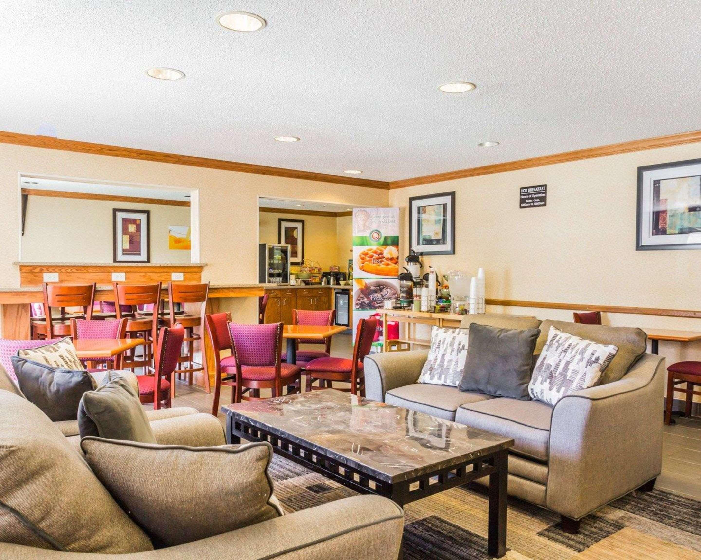 Quality Inn & Suites Golden - Denver West Lakewood Extérieur photo