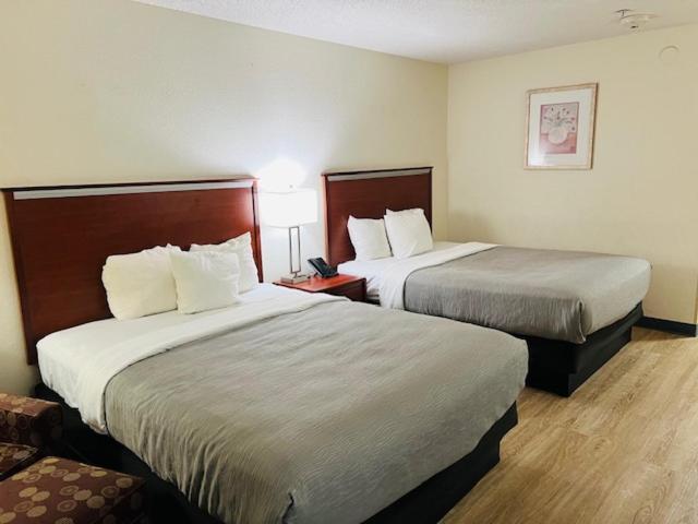 Quality Inn & Suites Golden - Denver West Lakewood Extérieur photo