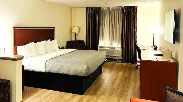 Quality Inn & Suites Golden - Denver West Lakewood Extérieur photo
