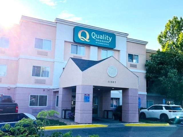 Quality Inn & Suites Golden - Denver West Lakewood Extérieur photo